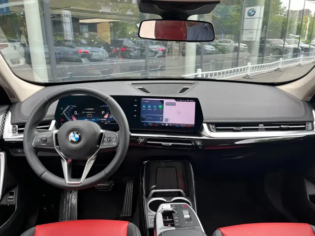 BMW X1 — Фото автомобиля 11