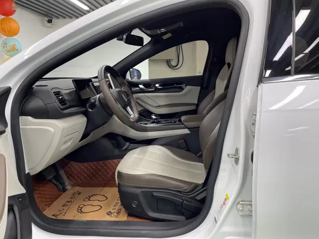 BYD Qin PLUS — Фото автомобиля 8