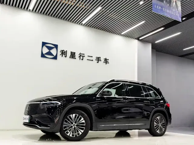 Фотография автомобиля — Mercedes-Benz EQB