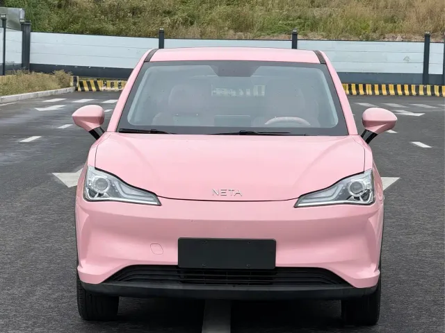 Nezha Auto Nezha V 2021 Long Range Entertainment Edition — Фото автомобиля 2