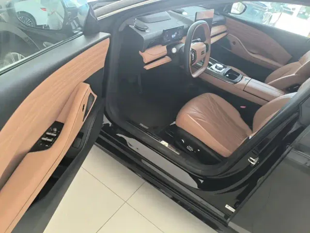 Geely Galaxy Xingyao 8 — Фото автомобиля 15