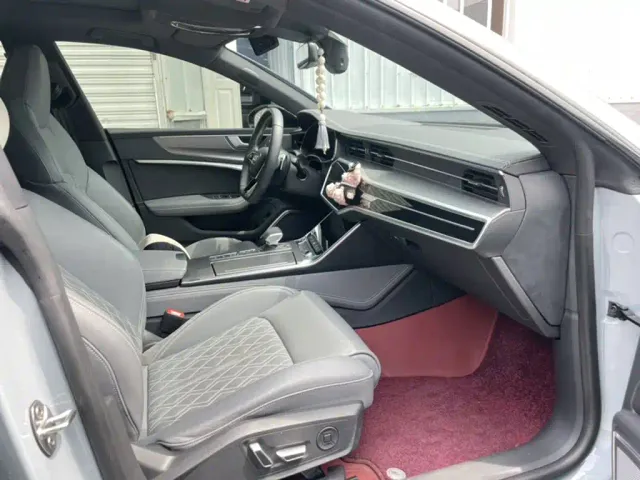 Audi A7L — Фото автомобиля 16