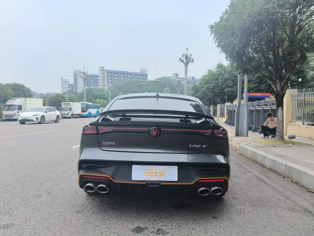 Changan UNI-V — Фото автомобиля 22