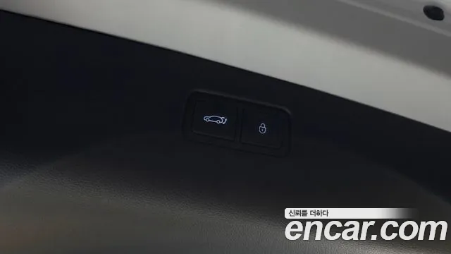 Genesis GV70 — Фото автомобиля 24