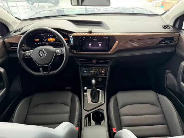 Volkswagen Tharu — Фото автомобиля 7