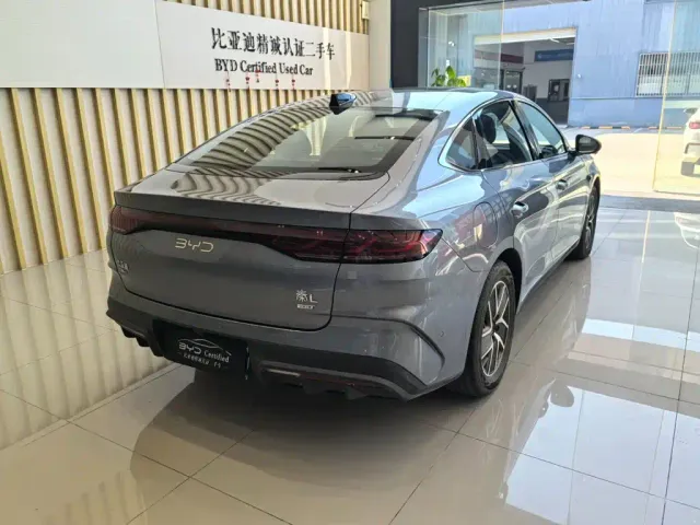 BYD Qin L — Фото автомобиля 6