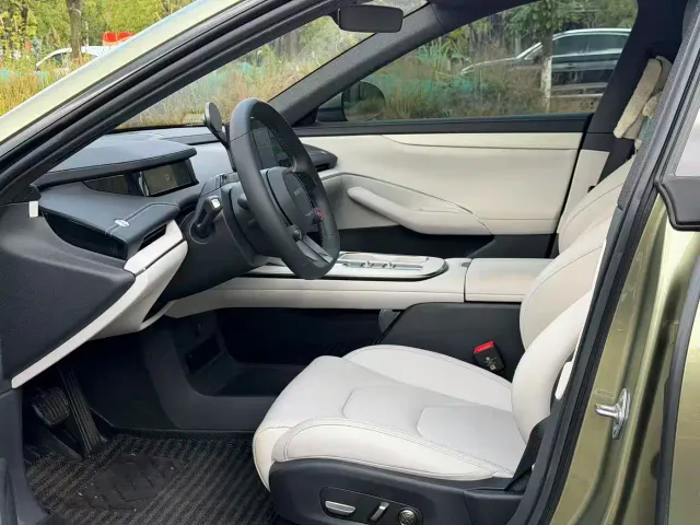 Xiaomi SU7 — Фото автомобиля 4