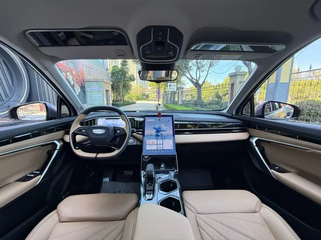 Geely Boyue L — Фото автомобиля 5