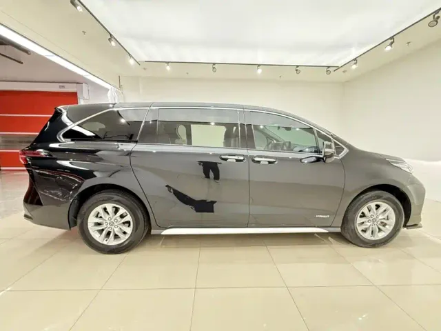 Toyota Granvia — Фото автомобиля 9