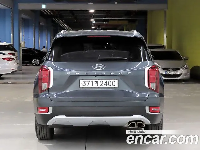 Hyundai Palisade Palisade Дизель 2.2 2WD — Фото автомобиля 3