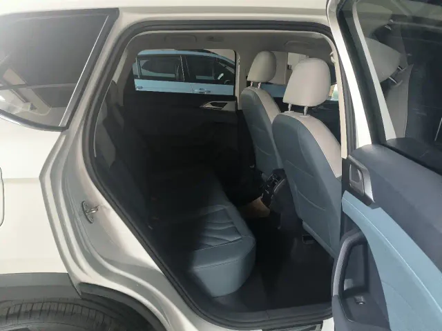 Volkswagen Tharu — Фото автомобиля 10