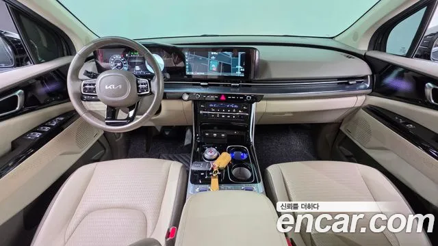 Kia Carnival Generation 4 — Фото автомобиля 7