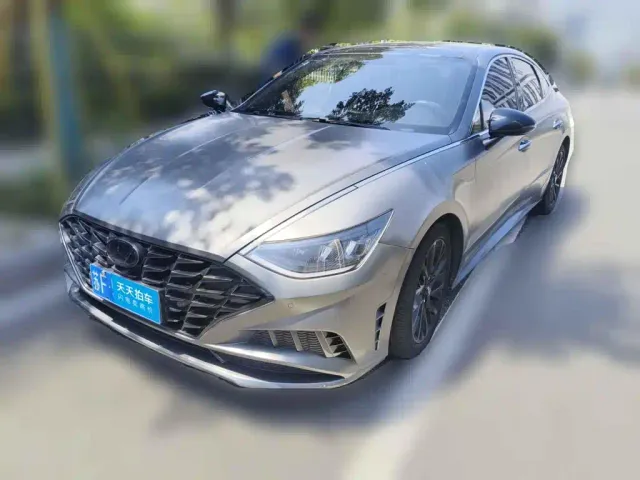 Фотография автомобиля — Hyundai Sonata