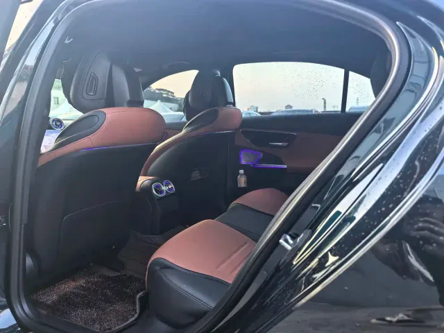 Mercedes-Benz C-Class — Фото автомобиля 12