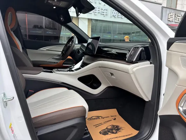 BYD Song Pro — Фото автомобиля 11