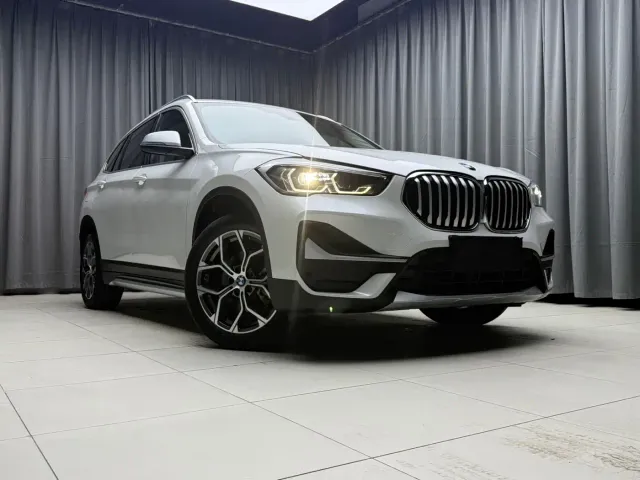 BMW X1 — Фото автомобиля 2