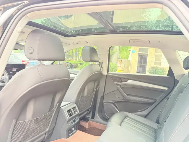 Audi Q5L — Фото автомобиля 13