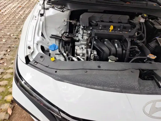 Hyundai Elantra — Фото автомобиля 20