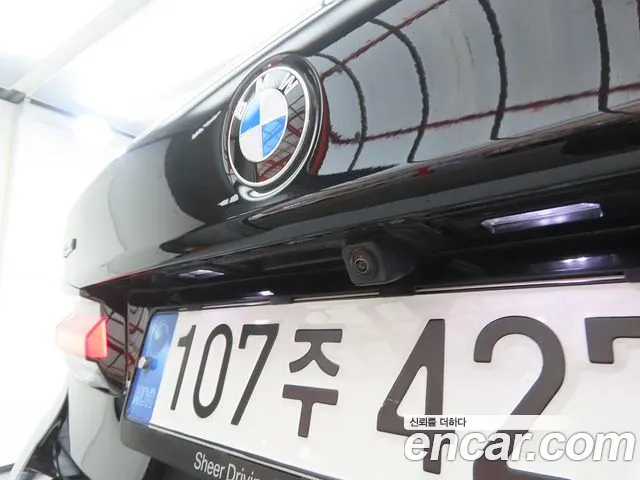 BMW 5 Series G30 — Фото автомобиля 15