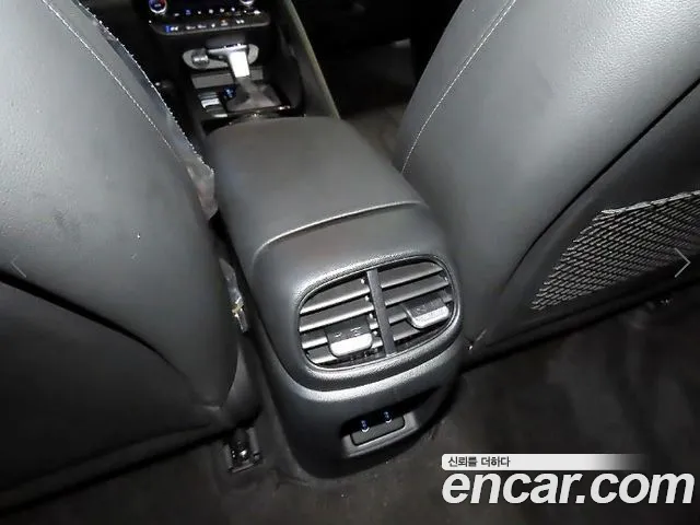 Hyundai Avante CN7 — Фото автомобиля 17