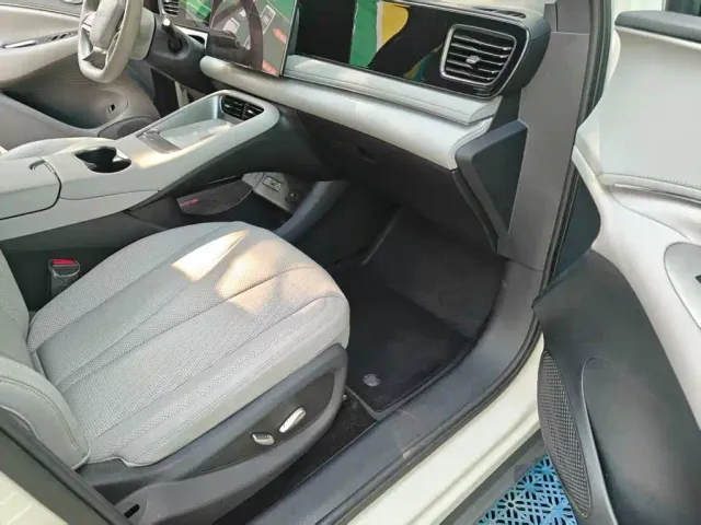 BYD Sealion 06 — Фото автомобиля 15