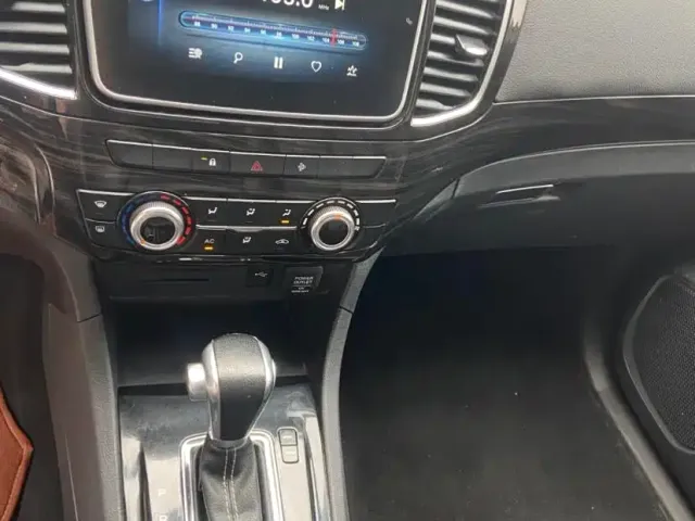 Isuzu Lingtuo — Фото автомобиля 11