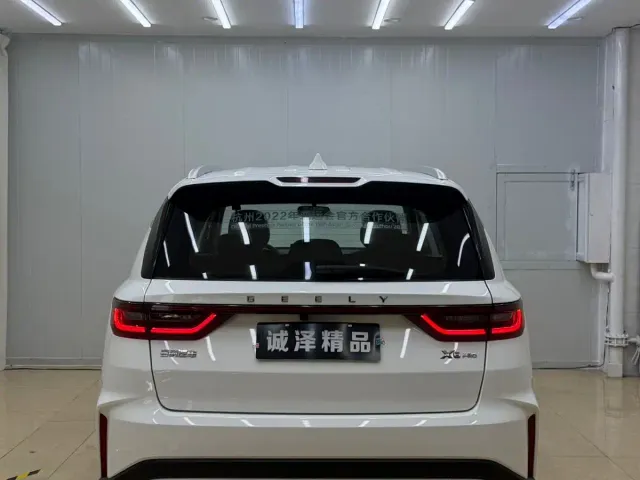 Geely Vision X6 — Фото автомобиля 5