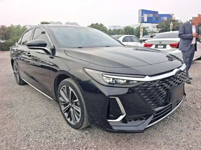 Chery Arrizo 8 — Фото автомобиля 3