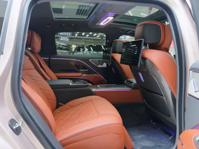 Hongqi Guoya — Фото автомобиля 17