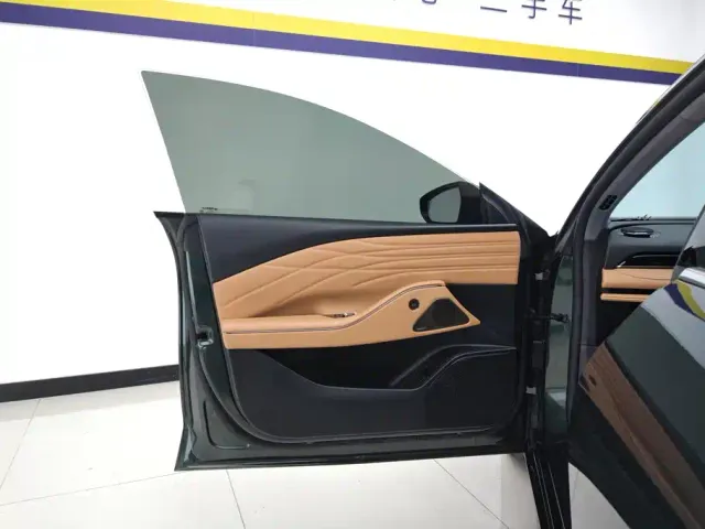 Geely Galaxy Xingyao 8 — Фото автомобиля 7