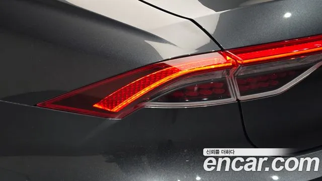 Hyundai Grandeur New — Фото автомобиля 8