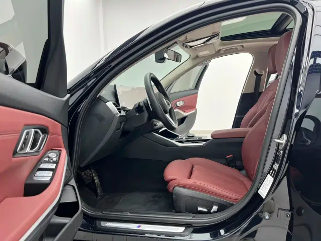 BMW 3 Series — Фото автомобиля 10