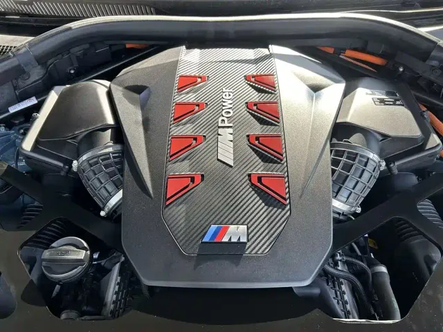 BMW XM — Фото автомобиля 12