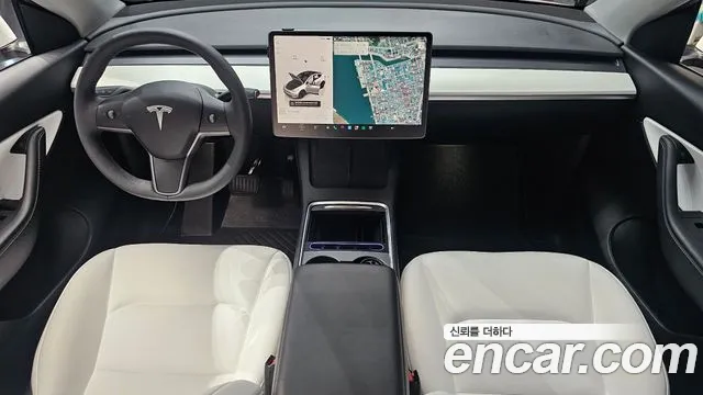 Tesla Model Y — Фото автомобиля 6