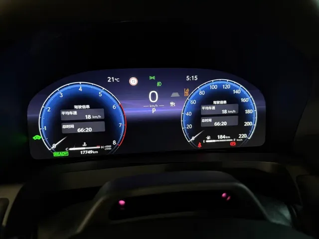 Toyota Vellfire — Фото автомобиля 9