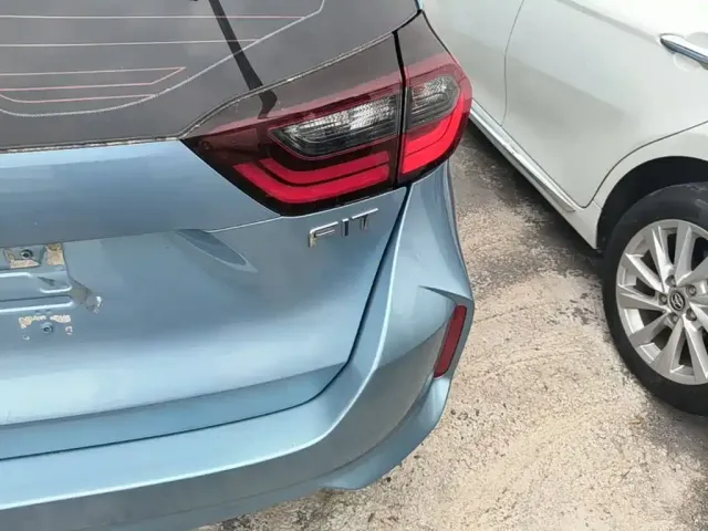 Honda Fit — Фото автомобиля 7