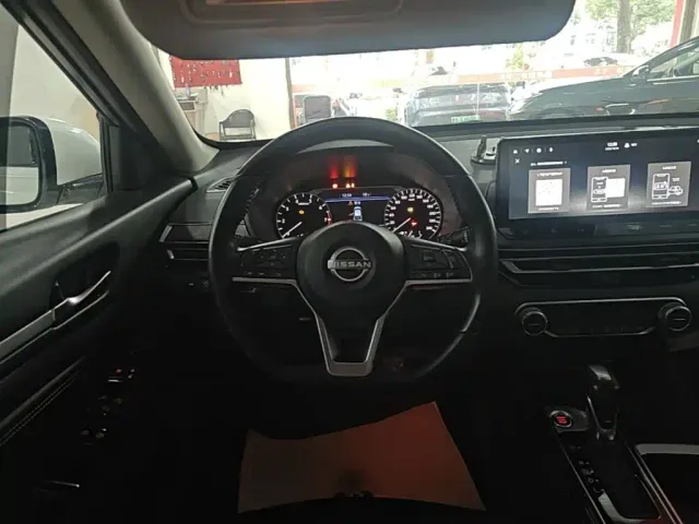 Nissan Teana — Фото автомобиля 10