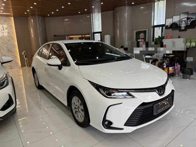 Toyota Corolla — Фото автомобиля 3