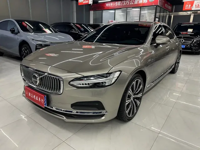 Volvo S90 — Фото автомобиля 2