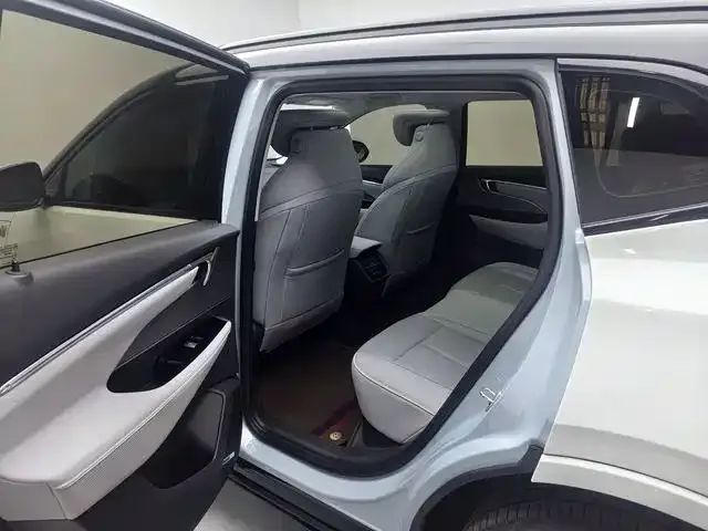 Buick E5 — Фото автомобиля 8