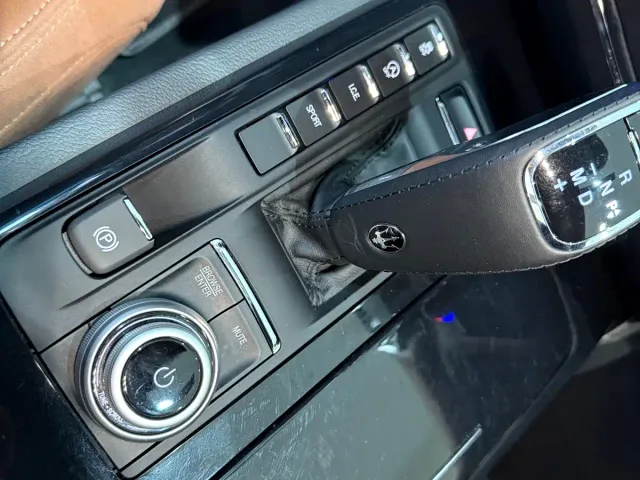 Maserati Ghibli — Фото автомобиля 8