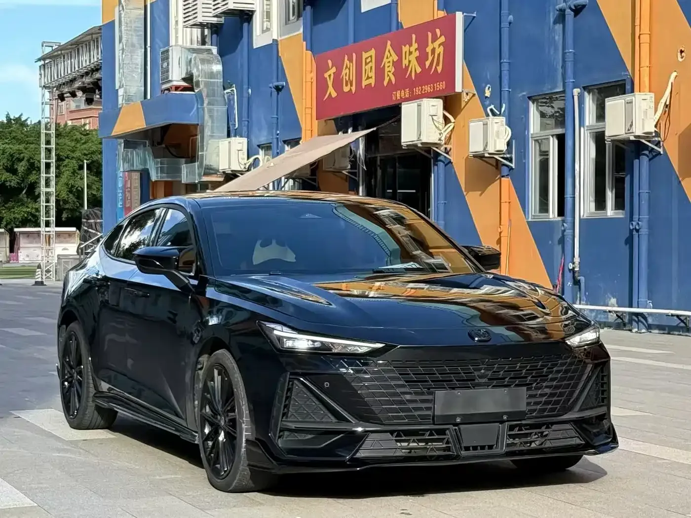 Changan Changan UNI-V 2023 1.5T Sport Edition — Фото автомобиля 3