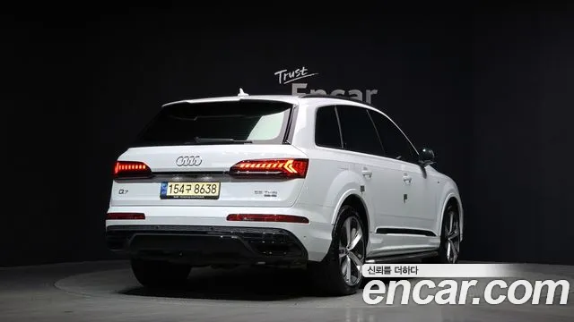Audi Q7 55 TFSI quattro Premium — Фото автомобиля 2