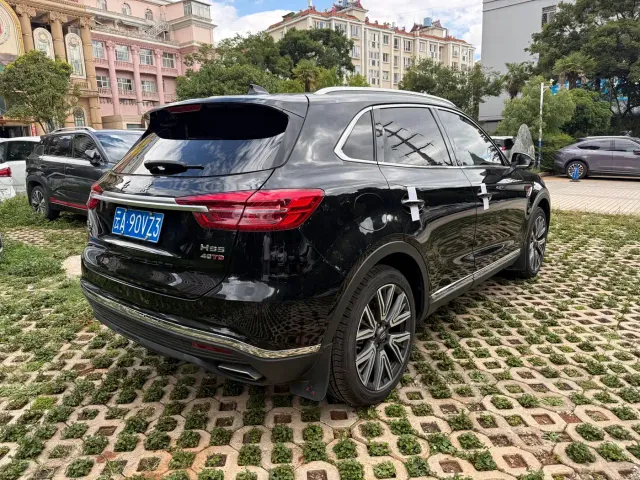 Hongqi HS5 — Фото автомобиля 15