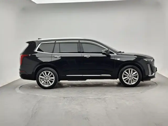 Cadillac XT6 — Фото автомобиля 4