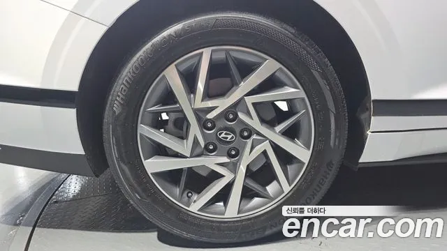 Hyundai Grandeur Grandeur (GN7) — Фото автомобиля 5
