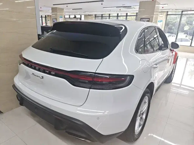 Porsche Macan — Фото автомобиля 6