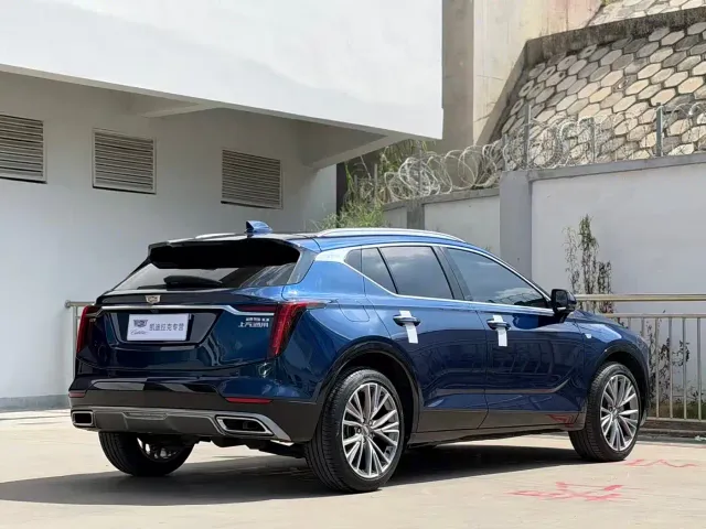 Cadillac GT4 — Фото автомобиля 5