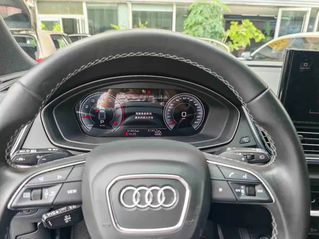 Audi Audi Q5L 2024 Model 40 TFSI Luxury Dynamic — Фото автомобиля 9