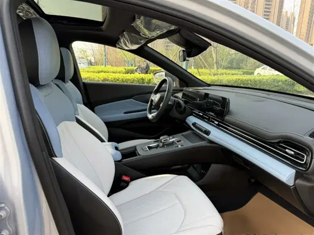 GAC Trumpchi Emkoo — Фото автомобиля 13